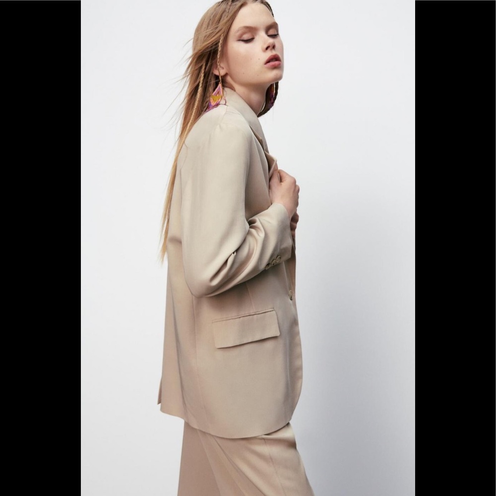 BNWT Womens Zara Flowy Oversized Blazer - Size XS - Beige - Chic Classic Jacket